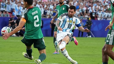 Miroslav Klose nói gì khi Messi san bằng kỷ lục ghi bàn World Cup?