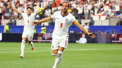 Harry Kane san bằng kỷ lục của Gary Lineker sau cú đúp vào lưới Croatia