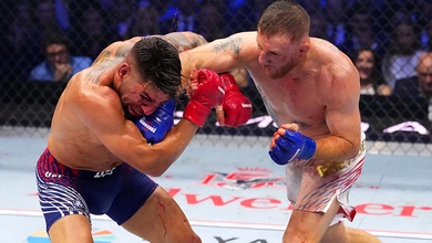 Hé lộ sai lầm chí mạng của Ilia Topuria tại UFC Nhà Trắng