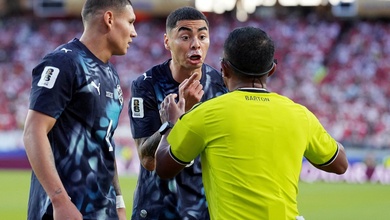 Almiron lên tiếng sau thẻ đỏ lịch sử tại World Cup vì hành vi "che miệng"