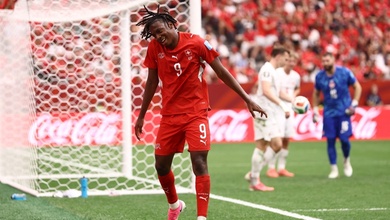 Hạ Canada, Thụy Sỹ khiến chủ nhà World Cup mất lợi thế sân nhà ở vòng knock-out
