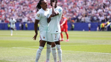 Pháp lần thứ hai toàn thắng ở vòng bảng World Cup trong đêm rực sáng của Dembele