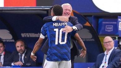 Deschamps lập kỷ lục vô tiền khoáng hậu tại World Cup cùng tuyển Pháp