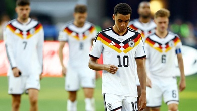 Tuyển Đức bị loại sớm ở World Cup vì chuyện "vợ con gia đình đi theo cổ vũ"?