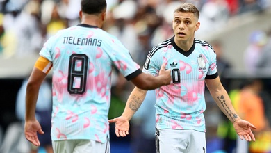 Từ ẩu đả đến người hùng: Hiệp hai điên rồ của Trossard và Tielemans trước Senegal