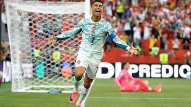 VIDEO: Ronaldo ghi bàn đầu tiên ở vòng knock-out World Cup sau 6 kỳ tham dự