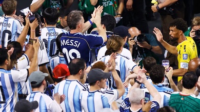 CĐV Argentina gây sốt với hành động đẹp dành cho Cape Verde