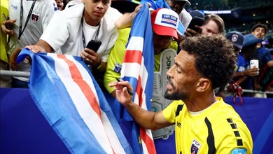 Vozinha kết thúc World Cup với lượng người theo dõi nhiều hơn 7 đội từng vô địch thế giới