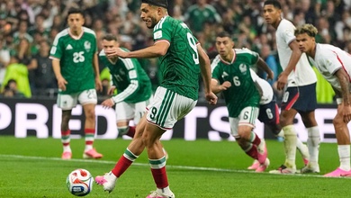 VIDEO: Bàn thắng rút ngắn tỷ số còn 2-3 của Jimenez cho Mexico trước Anh