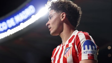Barcelona bị điều tra vụ lôi kéo Julian Alvarez, nguy cơ đóng cửa sân và cấm chuyển nhượng