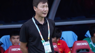 Rực sáng bảng thành tích "khủng", HLV Kim Sang Sik là ứng viên số 1 cho Cúp Chiến thắng