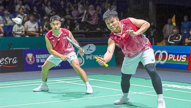 Goh Sze Fei nén đau để cùng Nur Izzuddin Rumsani giành vé vào tứ kết cầu lông Thailand Open 2026