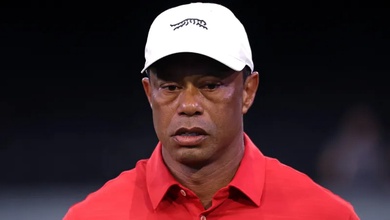 Golfer Tiger Woods rời Mỹ để điều trị chuyên sâu: Sự sụp đổ của một biểu tượng và bài học quản trị rủi ro