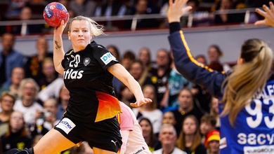 Bóng ném nữ Đức lần đầu tiên vào bán kết World Cup sau 17 năm