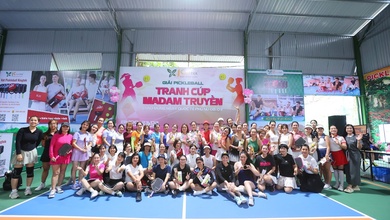 Giải Kingtek pickleball Tranh cúp Madam Truyền - món quà ngày Quốc tế Phụ nữ