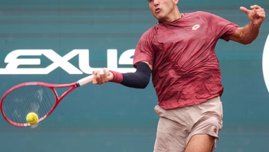 Chung kết quần vợt ATP Houston 2026: Tommy Paul đối đầu "hậu duệ" nhà vô địch World Cup 1986