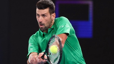 Novak Djokovic dễ dàng vượt qua đối thủ phải đấu vòng loại để tiến vào vòng 3 giải quần vợt Úc mở rộng