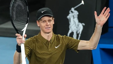 Jannik Sinner thoát hiểm sau cơn chuột rút để vượt qua Eliot Spizzirri, giành suất vào vòng 4 giải quần vợt Úc mở rộng