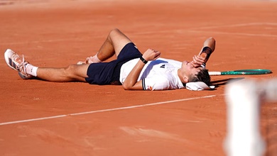 Jakub Mensik chỉ trích điều kiện thời tiết khắc nghiệt tại quần vợt Roland Garros khi gục ngã sau chiến thắng 5 set