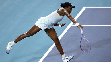 "Lỗi kép" không định nghĩa được đẳng cấp: Tại sao số 3 thế giới Coco Gauff vẫn là nỗi khiếp sợ trên sân quần vợt?