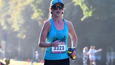 Nữ VĐV “ị đùn” khi chạy marathon vẫn lập kỷ lục cá nhân sau một năm sinh con
