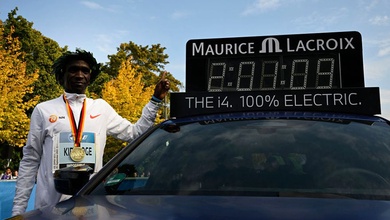 Những thống kê khó tin trong hành trình lập kỷ lục thế giới chạy 42,195km của Eliud Kipchoge