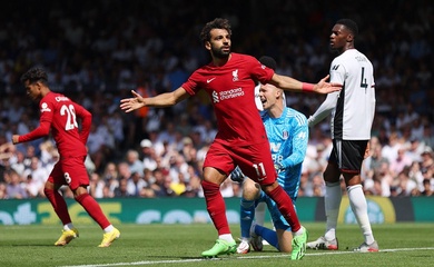 Salah kéo dài kỷ lục ghi bàn ở vòng mở màn với Liverpool