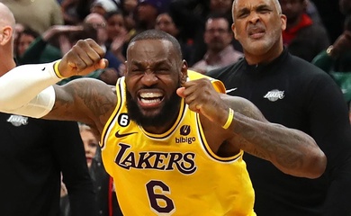 Dàn sao Lakers lắc đầu thất vọng vì trọng tài: “Chúng tôi đã bị cướp một chiến thắng"