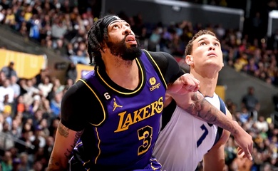 Los Angeles Lakers thua đau bằng cú game-winner buzzer-beater của Dallas Mavericks