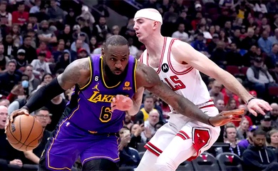 Song sát LeBron James - Anthony Davis lên tiếng, Lakers phục thù thành công Chicago Bulls