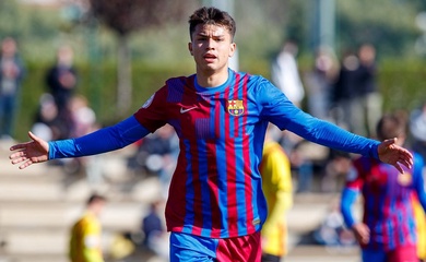 Barca triệu tập cầu thủ chạy cánh ghi 103 bàn để chuẩn bị vô địch
