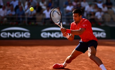 Ngược dòng vào bán kết Roland Garros, Novak Djokovic thiết lập những thống kê ấn tượng