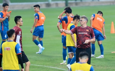 Ba yêu cầu đặc biệt của HLV Troussier đối với các tuyển thủ Việt Nam