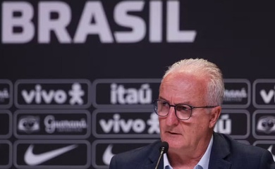 Tân HLV tuyển Brazil công bố danh sách với 7 gương mặt mới