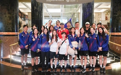 Đội tuyển bóng chuyền nữ Việt Nam gặp liên tiếp 3 tình huống hy hữu khi vừa đặt chân đến Philippines