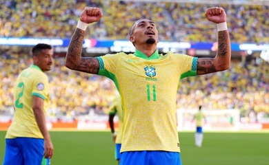 Mất 5 năm và 48 trận, Brazil mới chấm dứt được cơn hạn hán đá phạt