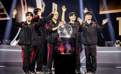 T1 trở thành nhà vô địch đầu tiên của Esports World Cup LMHT, Faker giành MVP với Yasuo