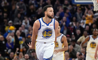 Stephen Curry nói về quyết định gia hạn với Warriors: “Tôi không ở đây để dưỡng già"