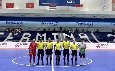 Thắng đậm Trung Quốc, futsal nữ Việt Nam chỉ cần hòa Thái Lan sẽ vô địch