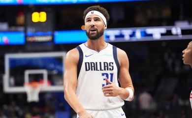 Klay Thompson lần đầu ra sân hậu chia tay Golden State, để lại ấn tượng ngày ra mắt Dallas