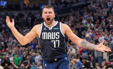 Kyrie Irving khuấy đảo, Luka Doncic “vẽ tuyệt phẩm" từ logo giúp Dallas hạ gục Timberwolves