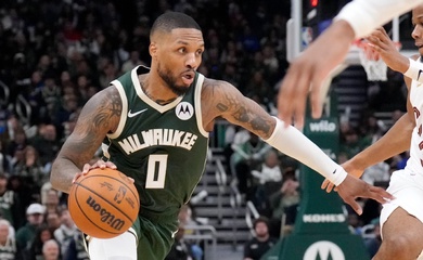 Damian Lillard ném 10 quả 3 điểm, Bucks vẫn thua đau vì cú game-winner của "người nhện" Mitchell