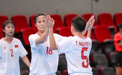 Futsal nữ Việt Nam đè bẹp Indonesia, rộng cửa vào chung kết