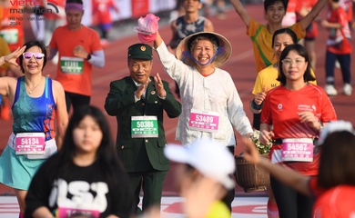 Hình ảnh đặc biệt của Viettel Marathon Hà Nội - Việt Nam 2024 đến từ những điều đơn giản nhất