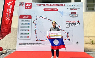 "Bông hoa Lào" Lodkeo Inthakoumman trước kỳ tích khó tin ở đường chạy Viettel Marathon 2024 chặng Angkor Wat