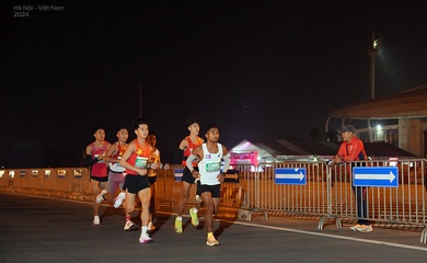 Kỷ lục gia Pheara Vann tạo nguồn cảm hứng đặc biệt ở Viettel Marathon 2024 chặng Angkor Wat