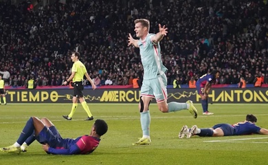 Barcelona đã trượt dốc và mất ngôi đầu bảng La Liga như thế nào?