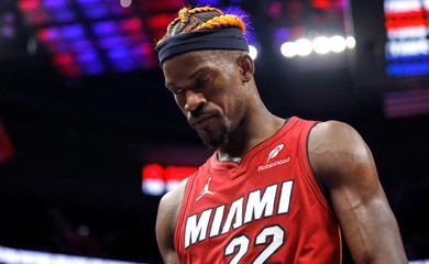 Chuyển nhượng NBA: Ngôi sao 6 lần vào All-Star Jimmy Butler đòi ra đi, bị đội bóng treo giò cực nặng