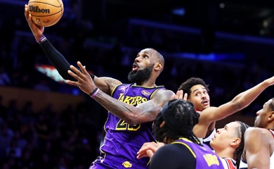 LeBron James đạt cột mốc đặc biệt ở tuổi 40, trở thành người thứ hai làm được điều này ở NBA