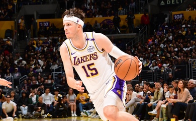 Austin Reaves lập career-high 45 điểm, “gánh” LA Lakers trong ngày vắng LeBron và Luka